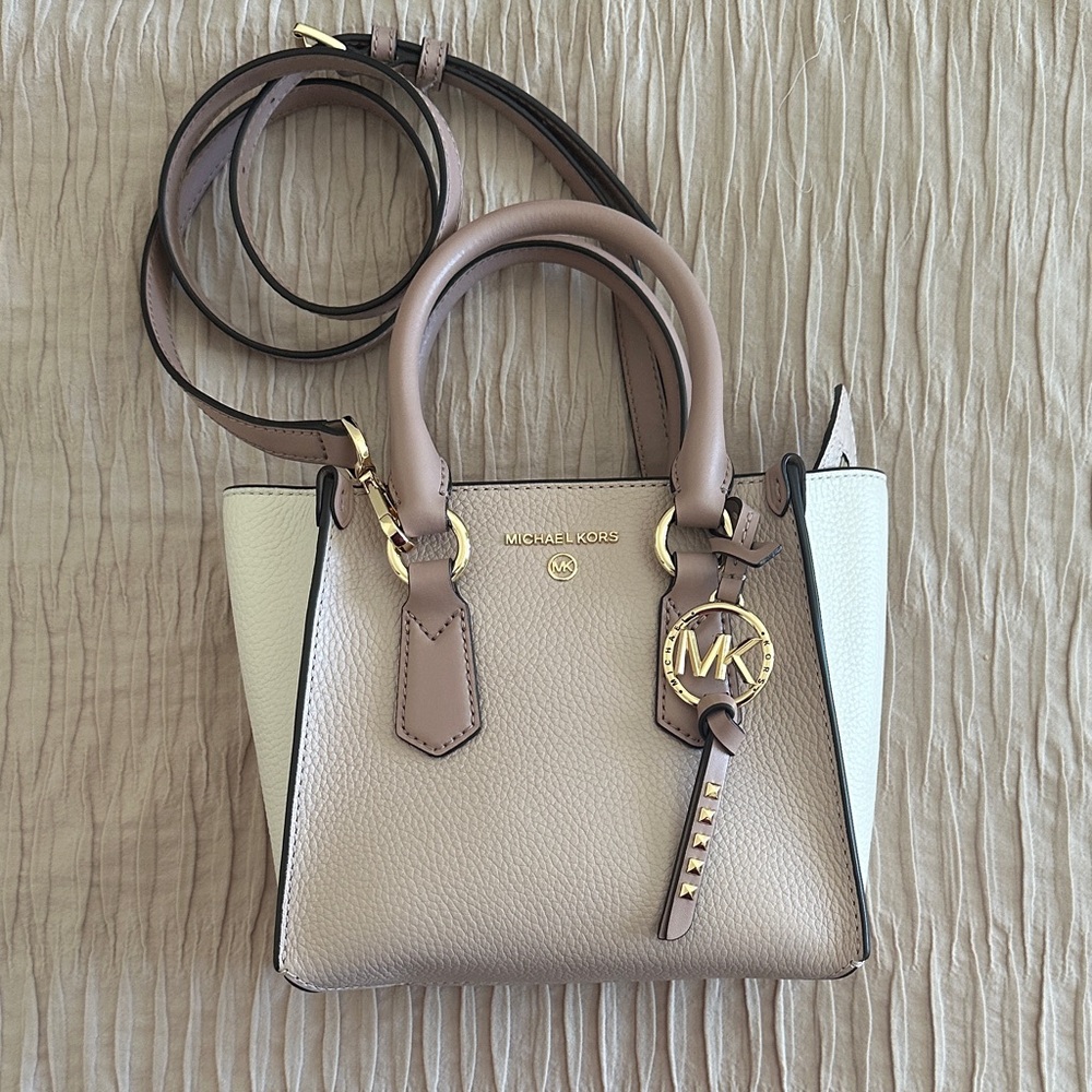 MICHAEL KORS KRIS SMALL COLOR BLOCK PEBBLED LEATHER SATCHEL